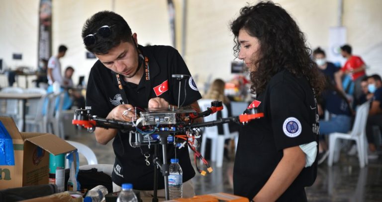 İHA’lar Bursa’da yarışıyor