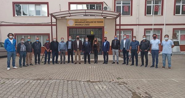 Orhangazi Mesleki ve Teknik Anadolu Lisesi’ ni ziyaret etti.