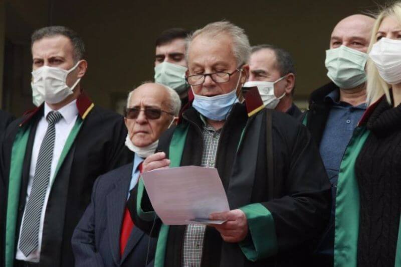 Orhangazi’li avukat Sedat Ata’ya Cumhurbaşkanı’na hakaretten ceza