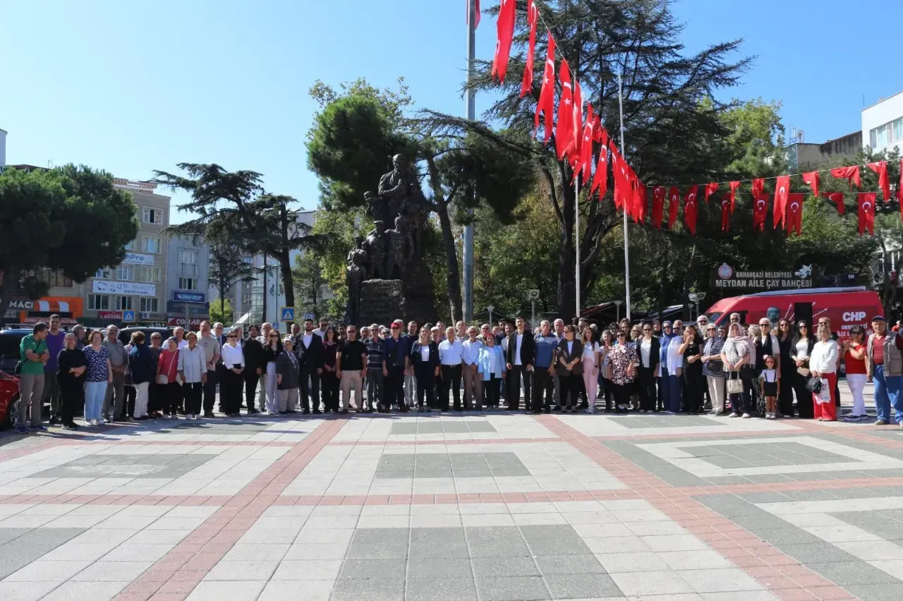 CHP’nin 102. Kuruluş Yılı Orhangazi’de Törenle Kutlandı