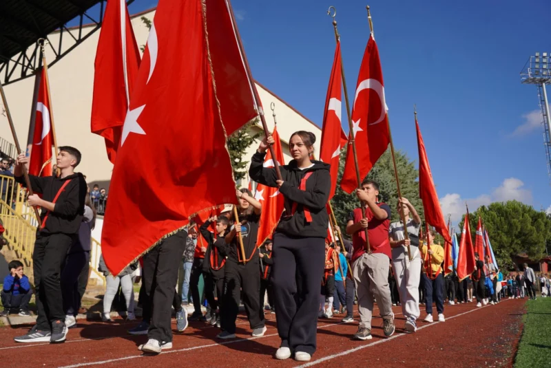 Orhangazi’de 29 Ekim Coşkusu: Cumhuriyet Bayramı Gurur ve Birlik İçinde Kutlandı
