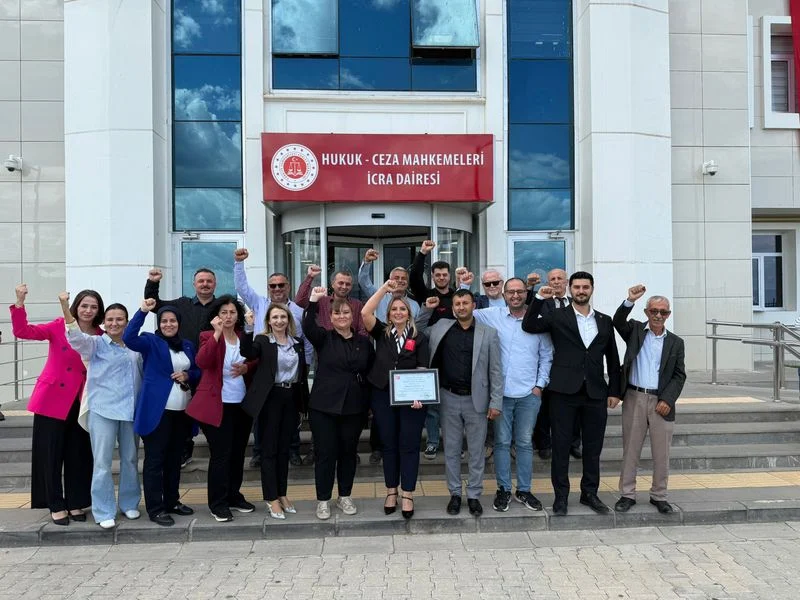 “Bu Mazbata Mücadelenin ve İktidara Yürüyüşün Mazbatasıdır”
