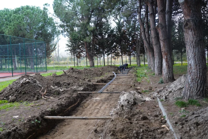 İznik Gölü Kıyısında Gençlik Kampı Yükseliyor: İnşaat Çalışmaları Başladı