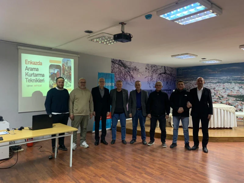 Orhangazi Belediyesi Personeline Deprem ve Arama Kurtarma Eğitimi