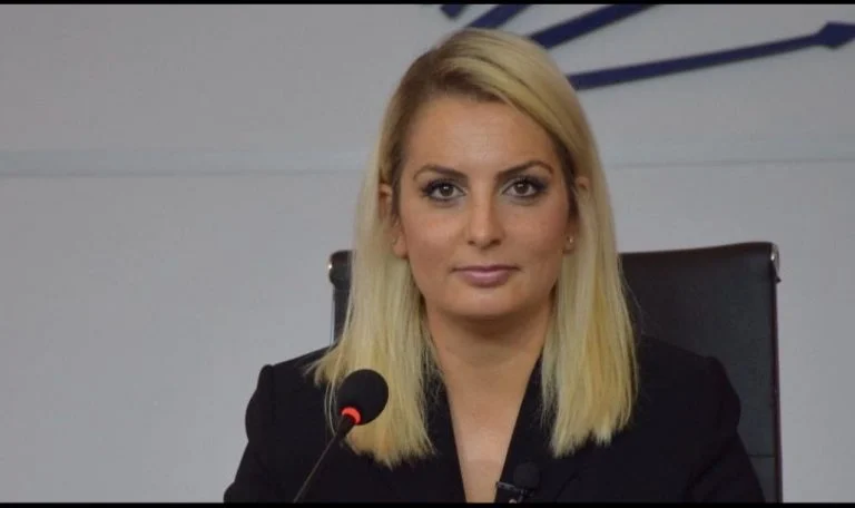 Yeniköy Düğün Salonu Projesi Büyükşehir’e Devredildi