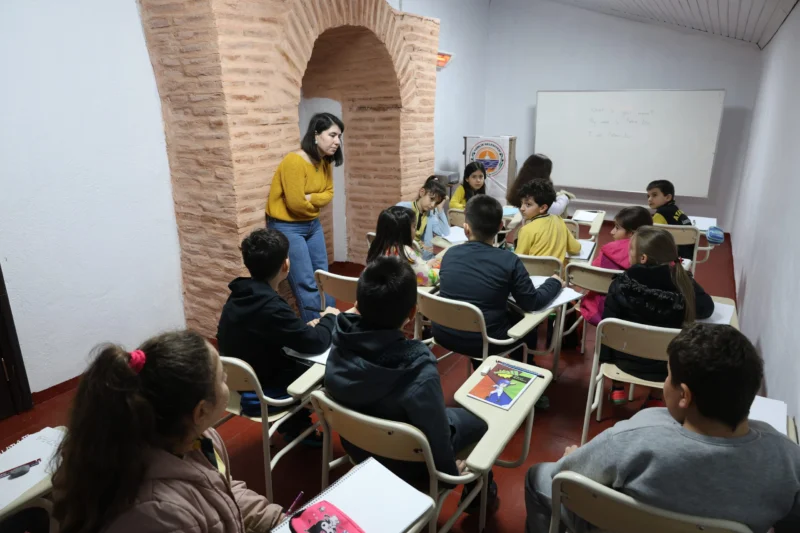 Kadınlar ve Çocuklar İçin Zengin Program