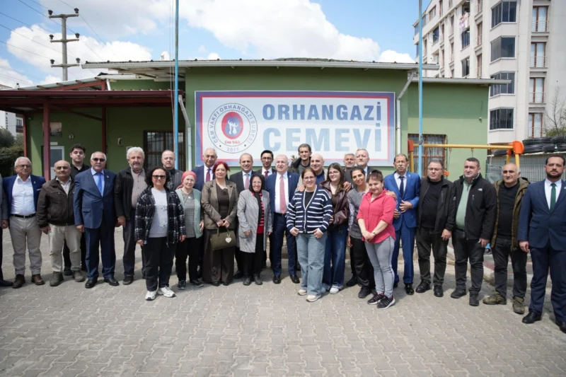 Ümit Özdağ Orhangazi’de: Şehitlik ve Cemevi Ziyareti, Vatandaşlarla Buluşma