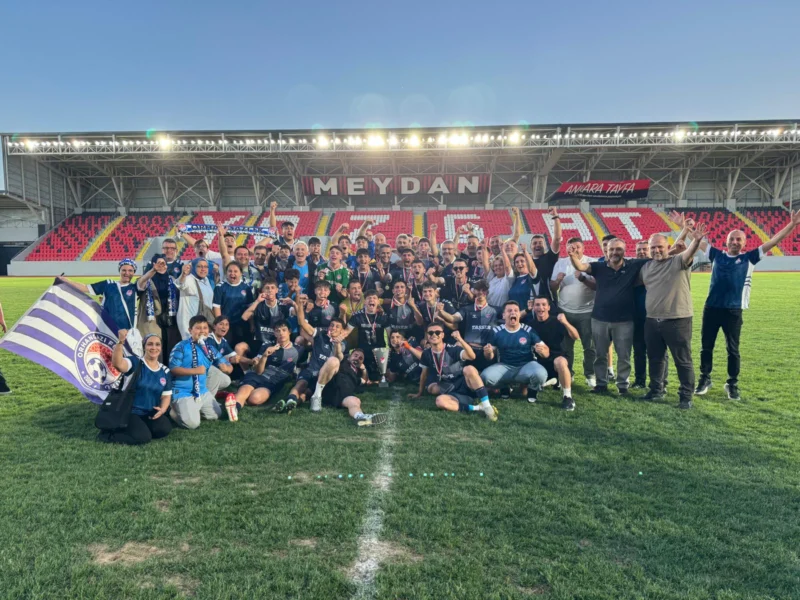 Orhangazi FK U-18 Takımı Türkiye Şampiyonu Oldu