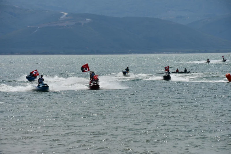 İznik Gölü Motor Sporlarıyla Şenlendi