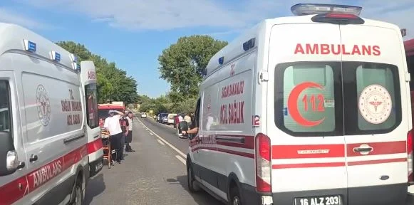 Otomobil Zeytinliğe Uçtu, 1 Kişi Hayatını Kaybetti
