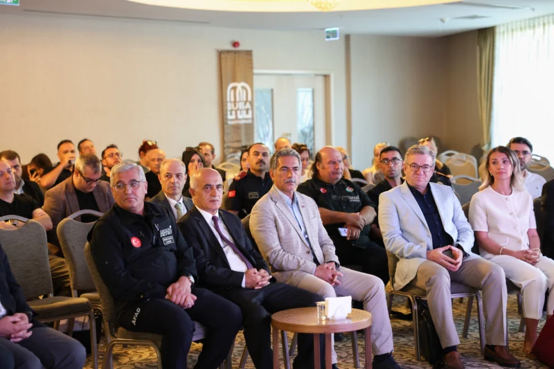 Gemlik’te afet risklerinin azaltılması için çalıştay düzenlendi