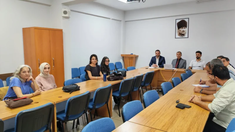 Orhangazi’de Yeni Eğitim Yılı Öncesi Rehber Öğretmenlerle Yol Haritası Masaya Yatırıldı