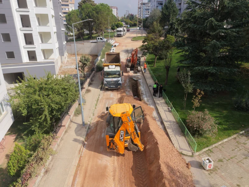 Bursa’da kış hazırlığı: Yıldırım’da 400 metrelik yağmur suyu hattı yapılıyor