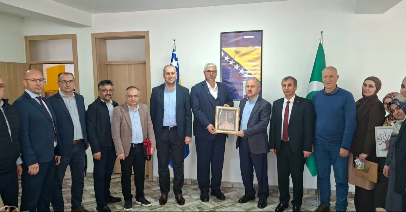 Orhangazi İmam Hatip Ortaokulundan Bosna-Hersek’teki kardeş okuluna teşekkür